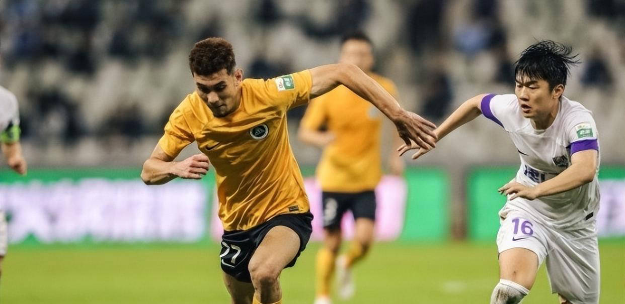 中国22岁女足锋霸邵子钦正式加盟葡超豪门本菲卡,开启欧冠征程